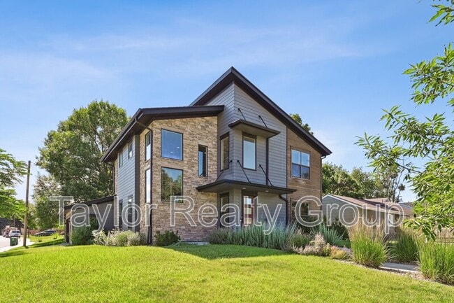 property at 2800 S Dexter Way