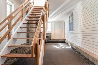 33 Prospect St in Essex, CT - Building Photo - Building Photo