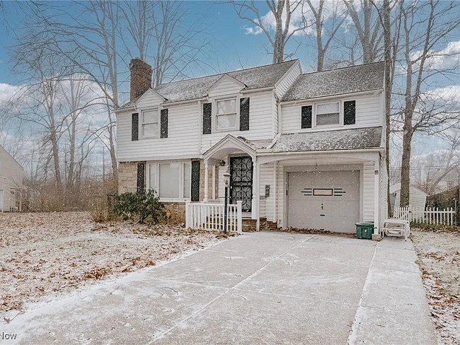 19814 Wickfield Ave in Warrensville Heights, OH - Building Photo - Building Photo