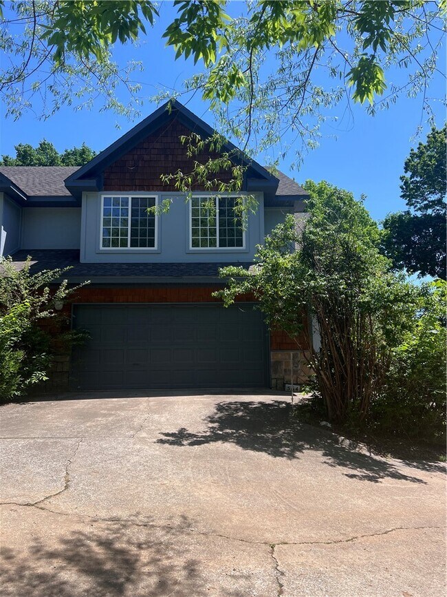 property at 564 S Pierremont Dr