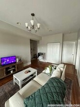 28 Fisher Ave in Boston, MA - Building Photo - Building Photo