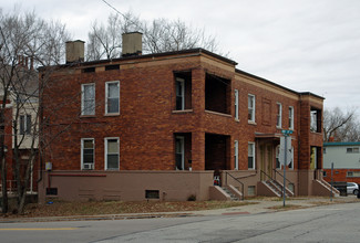 2801-2807 Bellevue Ave in Cincinnati, OH - Building Photo - Building Photo