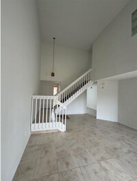 1025 SW 112th Terrace in Miramar, FL - Foto de edificio - Building Photo