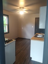 21054 Ehlert Ave in Warren, MI - Building Photo - Building Photo