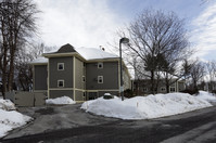 Bagdad Wood Apartments in Durham, NH - Building Photo - Building Photo