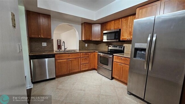 property at 16171 Blatt Blvd