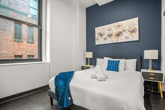 209 9th St-Unit -ID1074014P in Pittsburgh, PA - Building Photo - Building Photo