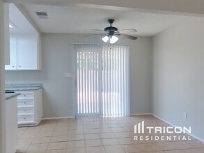 3012 Snowberry Ln in Modesto, CA - Building Photo - Building Photo