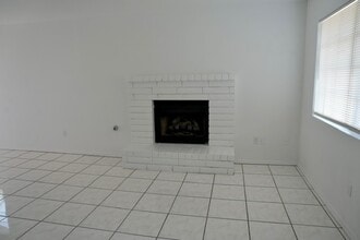 8524 Haupt Ave in Bakersfield, CA - Building Photo - Building Photo