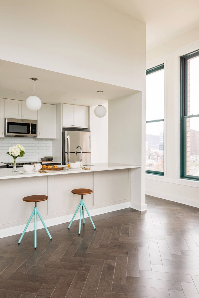 The Pennsylvanian in Pittsburgh, PA - Building Photo - Building Photo