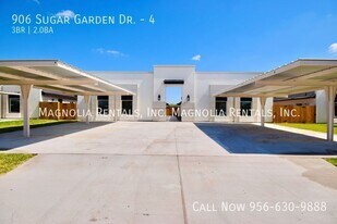 906 Sugar Gdn Dr, Unit 4 in Pharr, TX - Building Photo