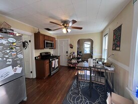 19 Chandler St, Unit 1 in Somerville, MA - Building Photo