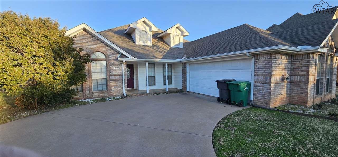 2961 S Shepherds Glen in Wichita Falls, TX - Foto de edificio