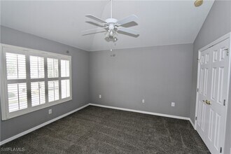 1055 Albany Ct in Naples, FL - Building Photo - Building Photo