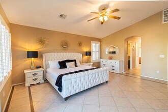 1591 E Palo Verde Dr in Casa Grande, AZ - Building Photo - Building Photo