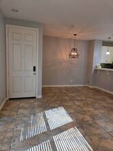430 Caminito Azul in Vista, CA - Building Photo - Building Photo