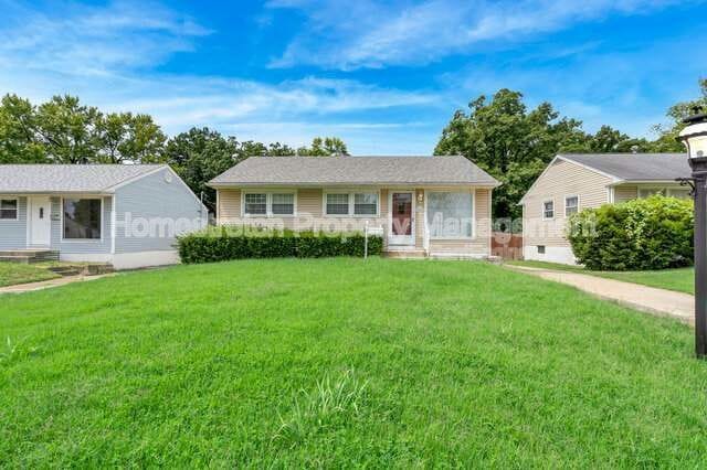 property at 10527 Prestwick Dr