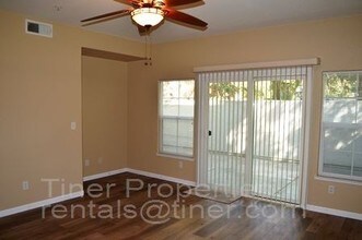 3301 N Park Dr-Unit -#1016 in Sacramento, CA - Building Photo - Building Photo