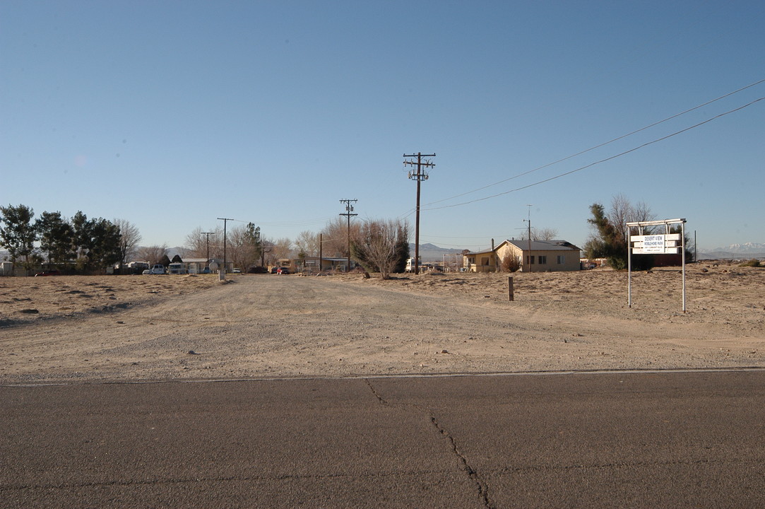 Desert View Mobile Park in Hinkley, CA - Building Photo