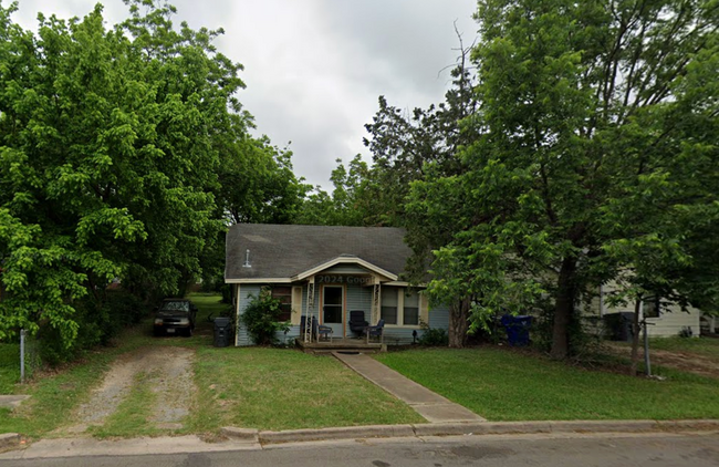 property at 2304 Alexander Ave