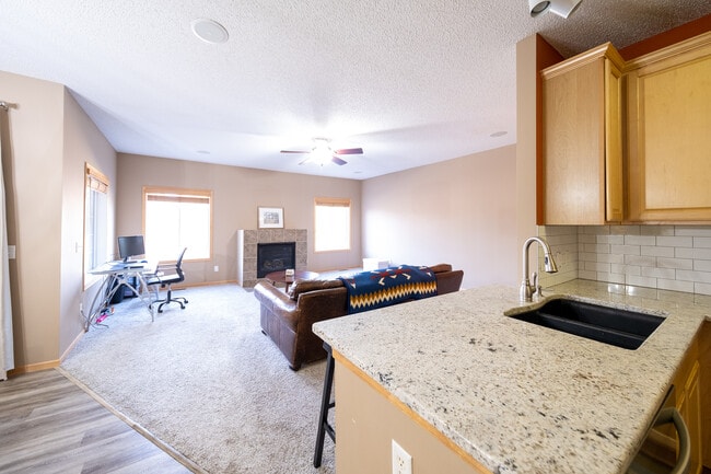 18283 Key W Ct in Lakeville, MN - Building Photo - Building Photo