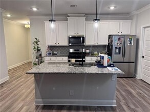 3370 Westgate Park Dr in Loganville, GA - Building Photo - Building Photo