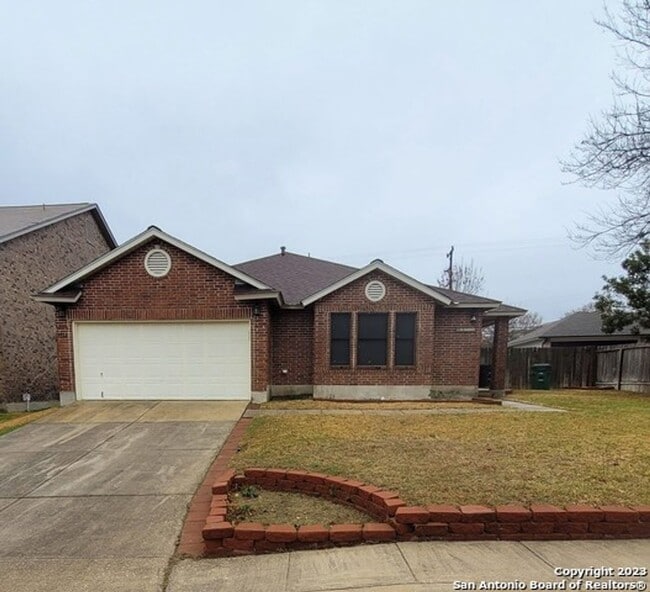 property at 1922 Emerald Mist