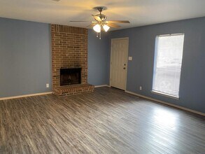 411 Thelma Dr in Austin, TX - Building Photo - Building Photo