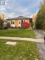 31 Sancrest Dr in Toronto, ON - Building Photo