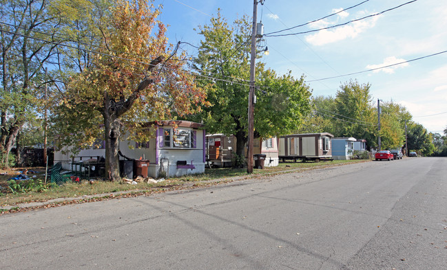 Laws Mobile Home Park in Dayton, OH - Building Photo - Building Photo