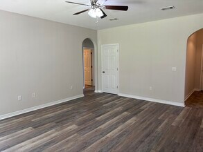 214 Ladue Ave in Crestview, FL - Building Photo - Building Photo