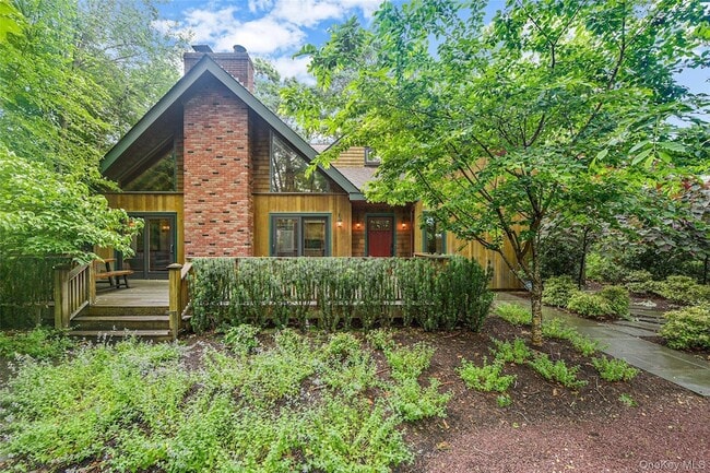 property at 150 Copeces Ln