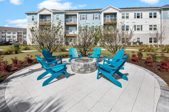 Argyle Lake at Oakleaf Town Center in Jacksonville, FL - Building Photo - Building Photo