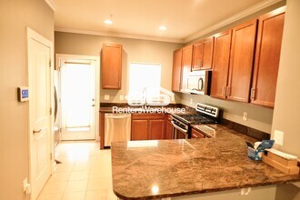 5722 45th Ave in Hyattsville, MD - Foto de edificio - Building Photo