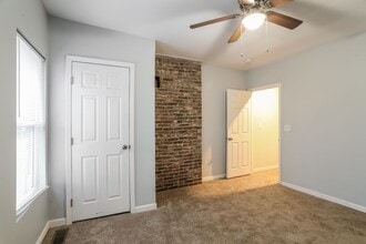 1749-1751-1751 S 8th St in Columbus, OH - Foto de edificio - Building Photo