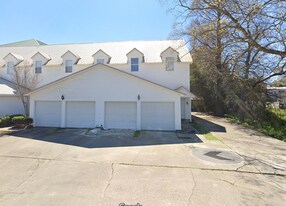 1805 Irish Hill Dr in Biloxi, MS - Building Photo