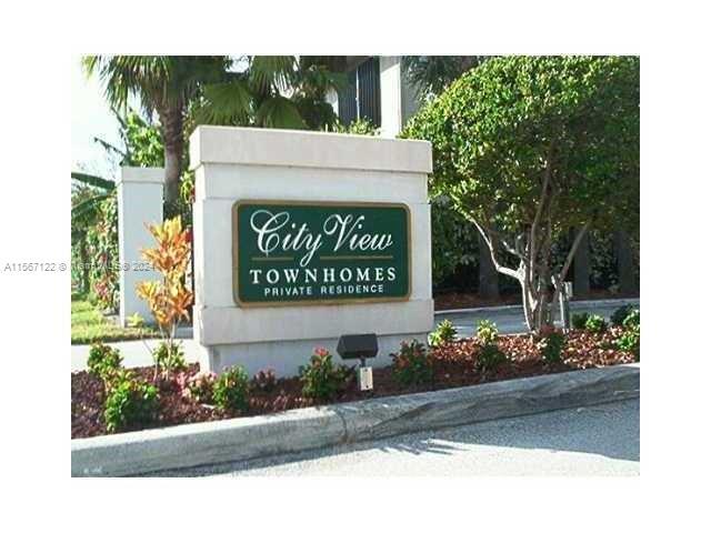 206 City View Dr in Fort Lauderdale, FL - Building Photo