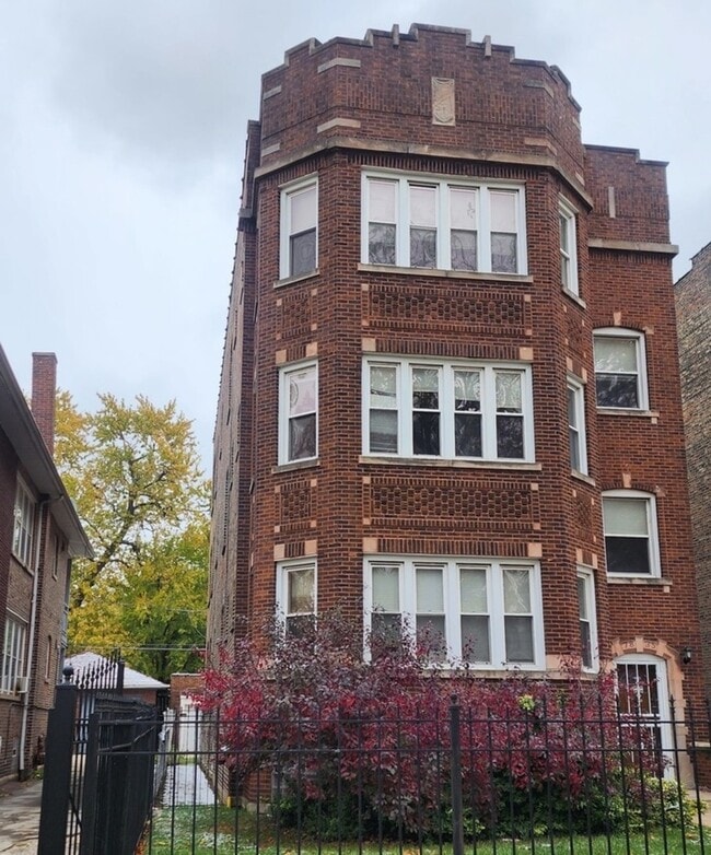 property at 7835 S Saginaw Ave