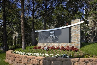 Grove at City Center in Aurora, CO - Foto de edificio - Building Photo