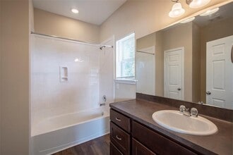 8122 Cabot St in Houston, TX - Building Photo - Building Photo