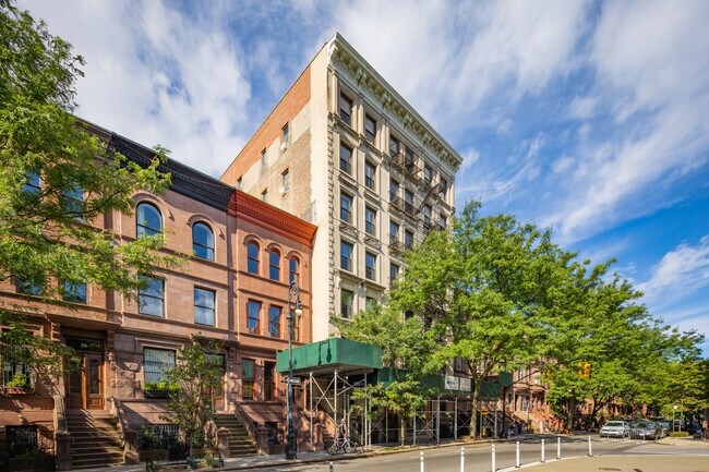 42-44 W 120th St