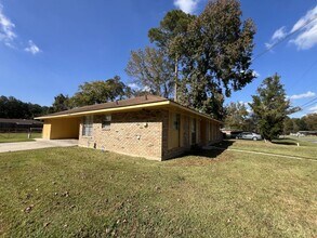8823 Cefalu Dr in Baton Rouge, LA - Building Photo - Building Photo