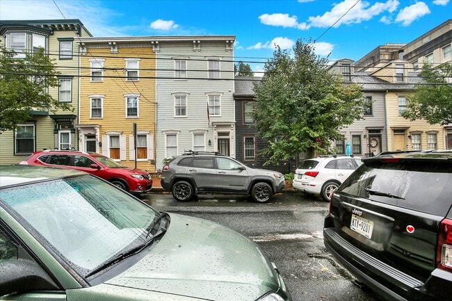 407 Boas St in Harrisburg, PA - Building Photo - Building Photo