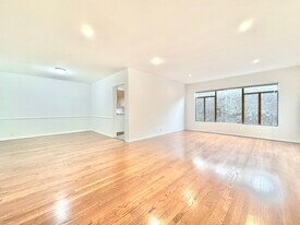 357 S Elm Dr in Beverly Hills, CA - Building Photo