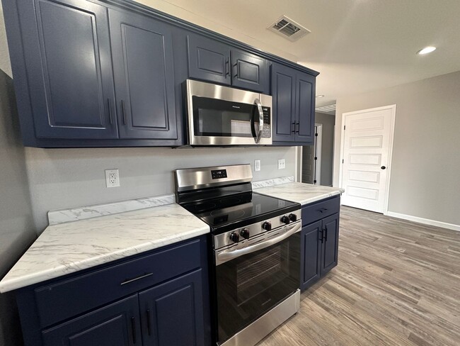 property at 904 Moxley Dr