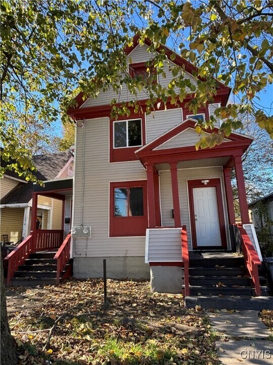 1070 S Geddes St in Syracuse, NY - Building Photo