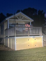 12922 Longstreet Rd in Willis, TX - Building Photo