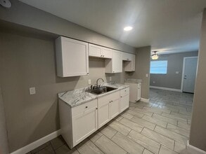 1108 W Lime St in Lakeland, FL - Building Photo - Building Photo