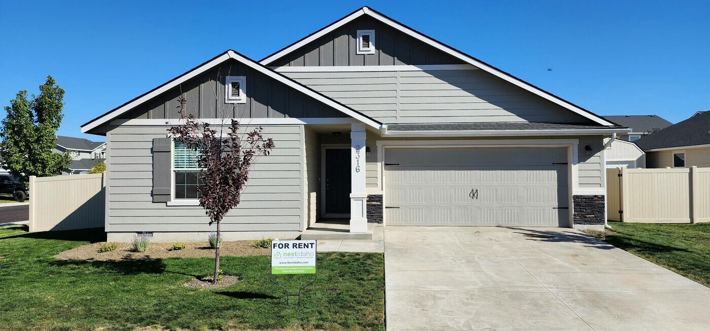 2316 N Mountain Ash Ave in Kuna, ID - Building Photo