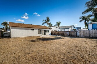 11198 Tyrolean Way in San Diego, CA - Building Photo - Building Photo